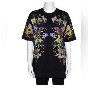 Givenchy
Short-Sleeve Floral-Print Tee, Black